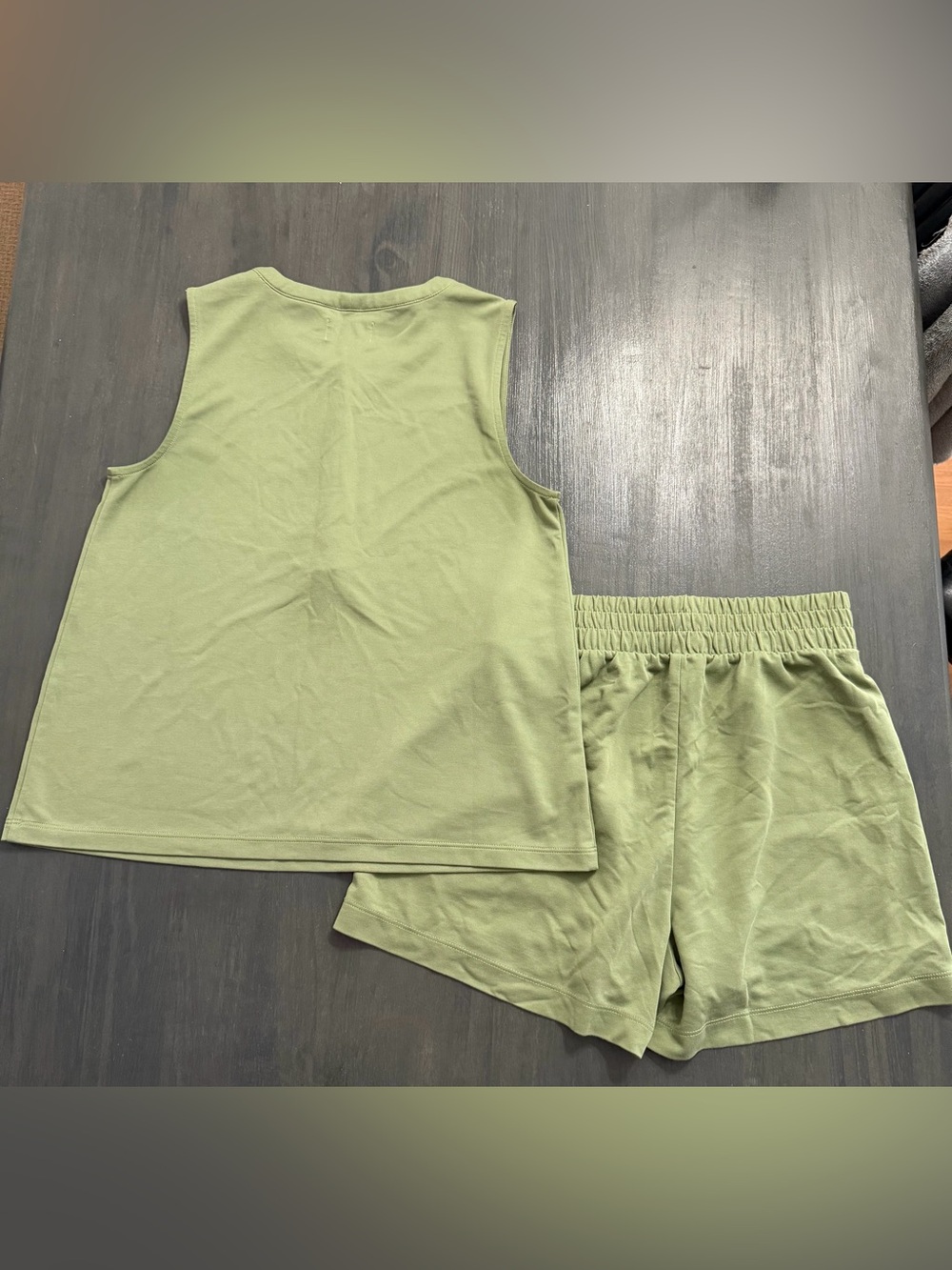 Lou & Grey Sage Green Lounge Set XXS Tank & Shorts - Picture 2 of 4